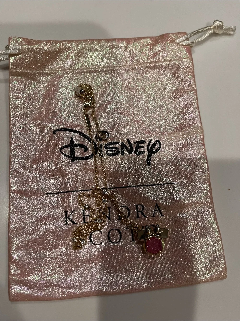 Kendra scott gold tone Minnie mouse pink drusy necklace